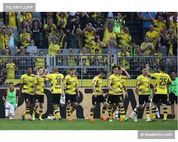 多特蒙德主场2-0完胜亚特兰大 德甲劲旅占得晋级先机